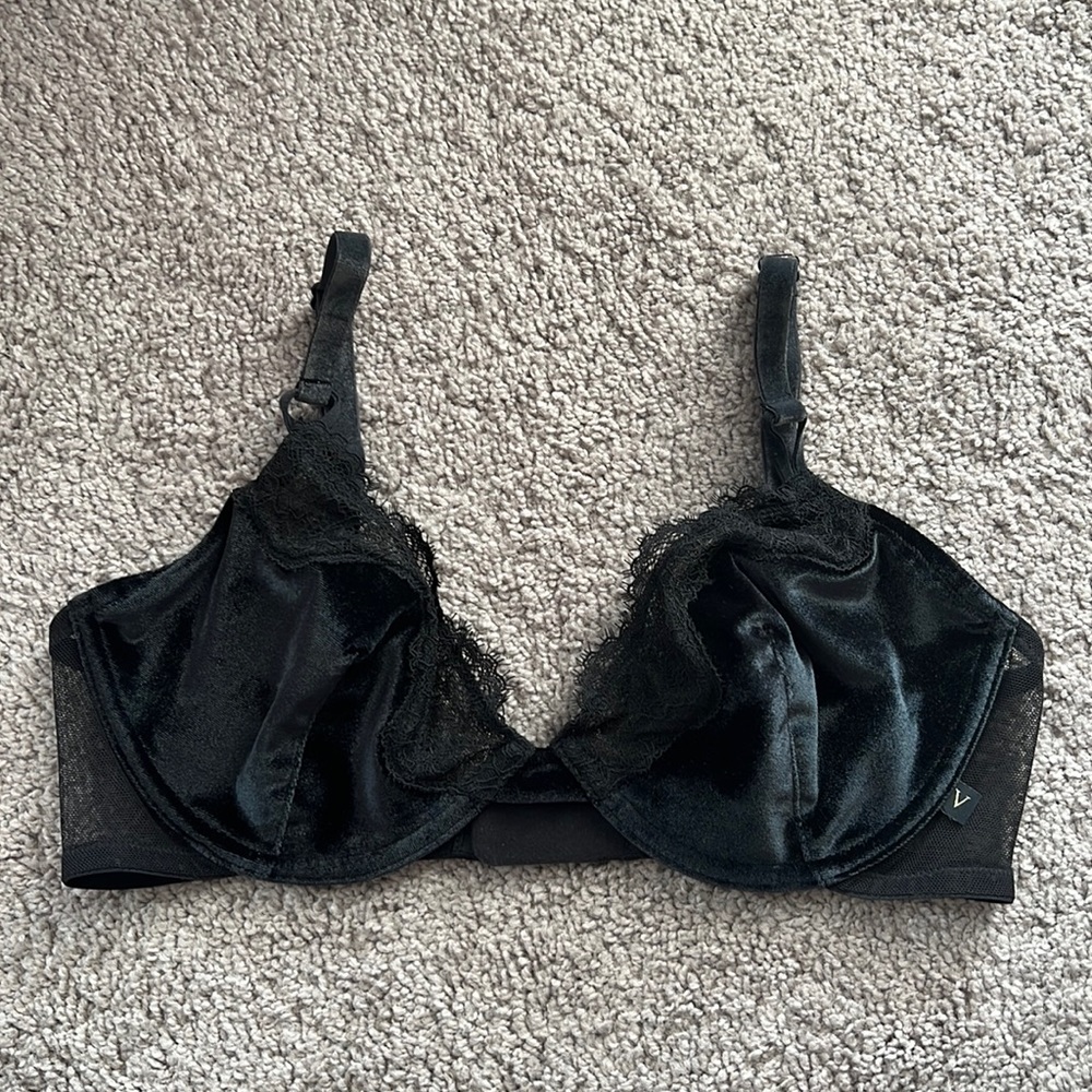 NEW Victorias Secret Black Unlined Velvet & Lace Trim Demi Bra 36C